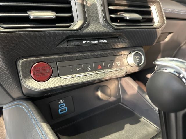 2025 Ford Mustang Dark Horse