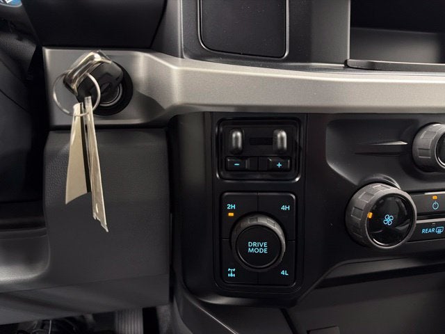 2027 Ford F-250SD XLT