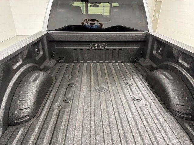 2027 Ford F-250SD XLT