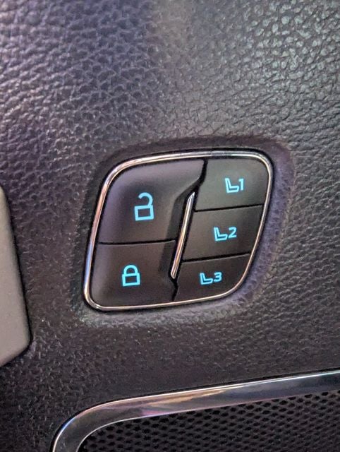 2022 Ford F-350SD Lariat