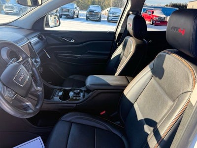 2023 GMC Acadia AT4