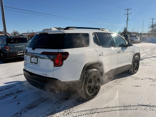 2023 GMC Acadia AT4