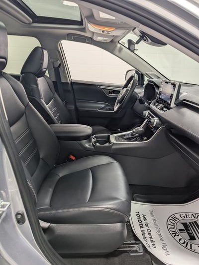 2021 Toyota RAV4 XLE Premium