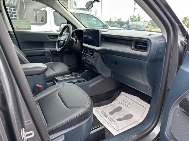 2025 Ford Maverick Lobo Standard