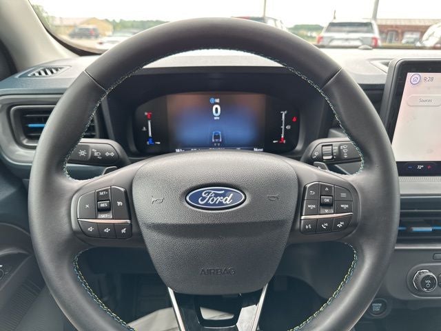 2025 Ford Maverick Lobo Standard