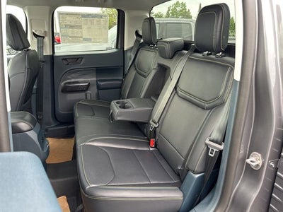 2025 Ford Maverick Lobo Standard