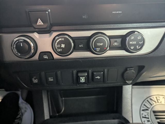 2020 Toyota Tacoma SR5 V6