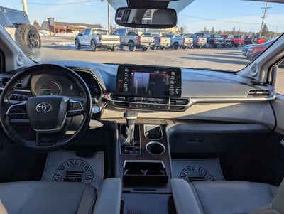 2021 Toyota Sienna XLE 7 Passenger