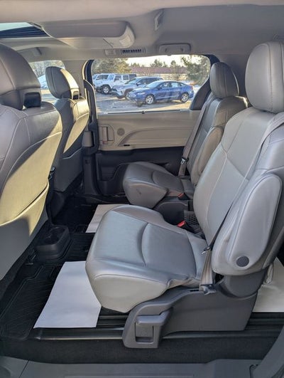 2021 Toyota Sienna XLE 7 Passenger