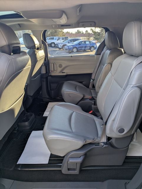 2021 Toyota Sienna XLE 7 Passenger