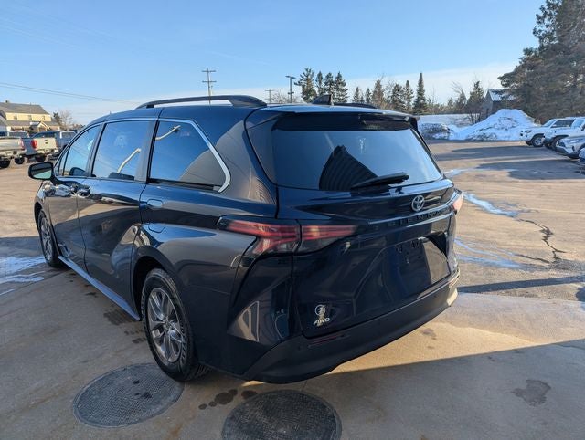 2021 Toyota Sienna XLE 7 Passenger