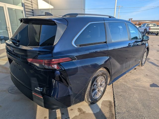 2021 Toyota Sienna XLE 7 Passenger